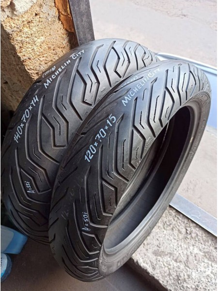 Комлект БУ Мотошин Michelin 140/70-14 и 120/70-15 City TL
