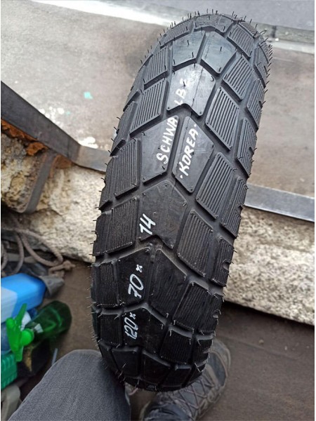 Мотошина БУ Schwalbe 120/70-14 Weatherman TL