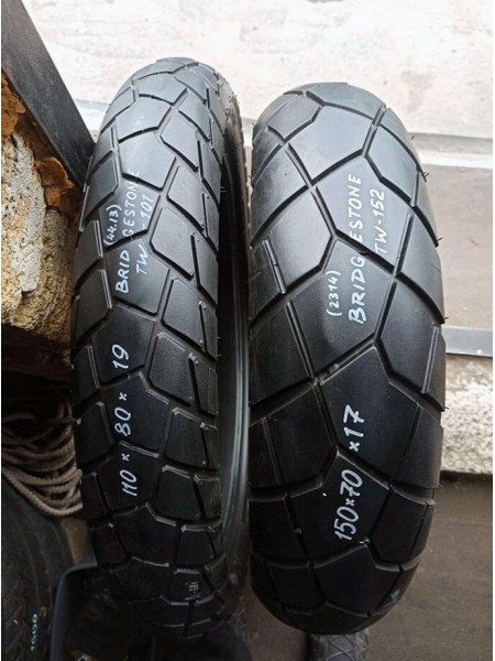 Комлект БУ Мотошин Bridgestone 150/70-17 и 110/80-19 TW-101-152 TL Комлект БУ Мотошин Bridgestone 150/70-17 и 110/80-19 TW-101-152 TL