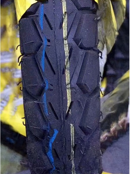 Мотошина 2.50-14 стрелка TT