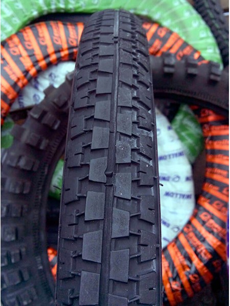 Мотошина Swallow 2.25-19 (2-1/4-19) HS-231 TT