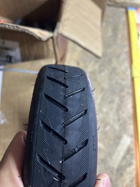 Бескамерная покрышка 50/75-6.1 (8-1/2x2) Inova E-Scooter Лесенка TL